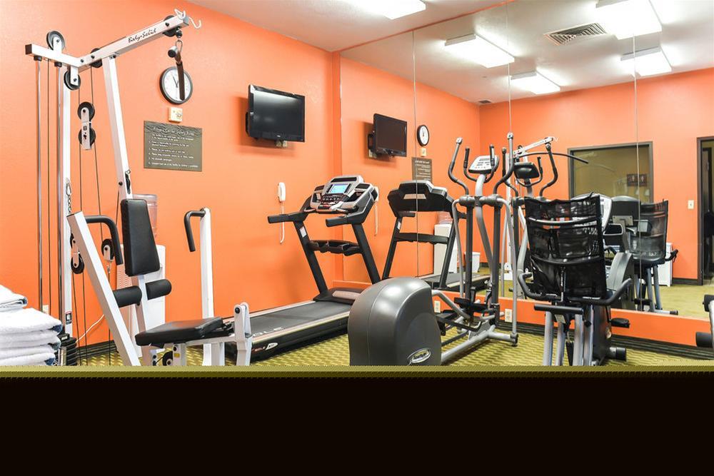Comfort Inn & Suites Kansas City - Northeast מראה חיצוני תמונה
